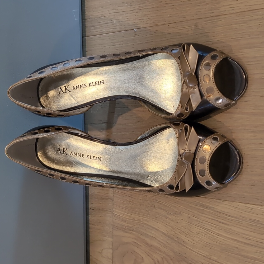 Anne Klein Black and Gold Peep Toe Heels